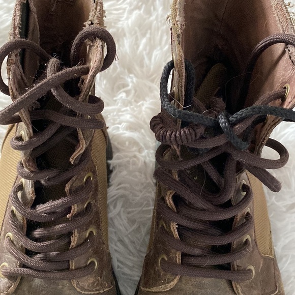 Dr Marten canvas and leather lace up boots - Picture 11 of 13